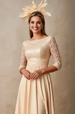 Champanhe Pescoço de Barco Applique Vestido Mae Noiva com Mangas