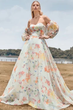 Charming A Line Sweetheart Ivory Floral Sweep Train Vestido de noiva com mangas