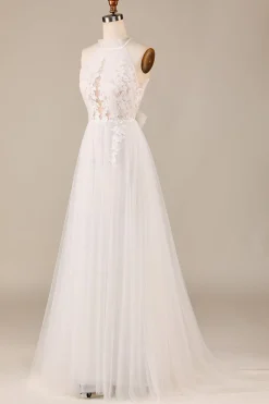 Charmoso A Line Halter Neck Marfim Open Back Tulle Sweep Train Vestido de Noiva com Renda