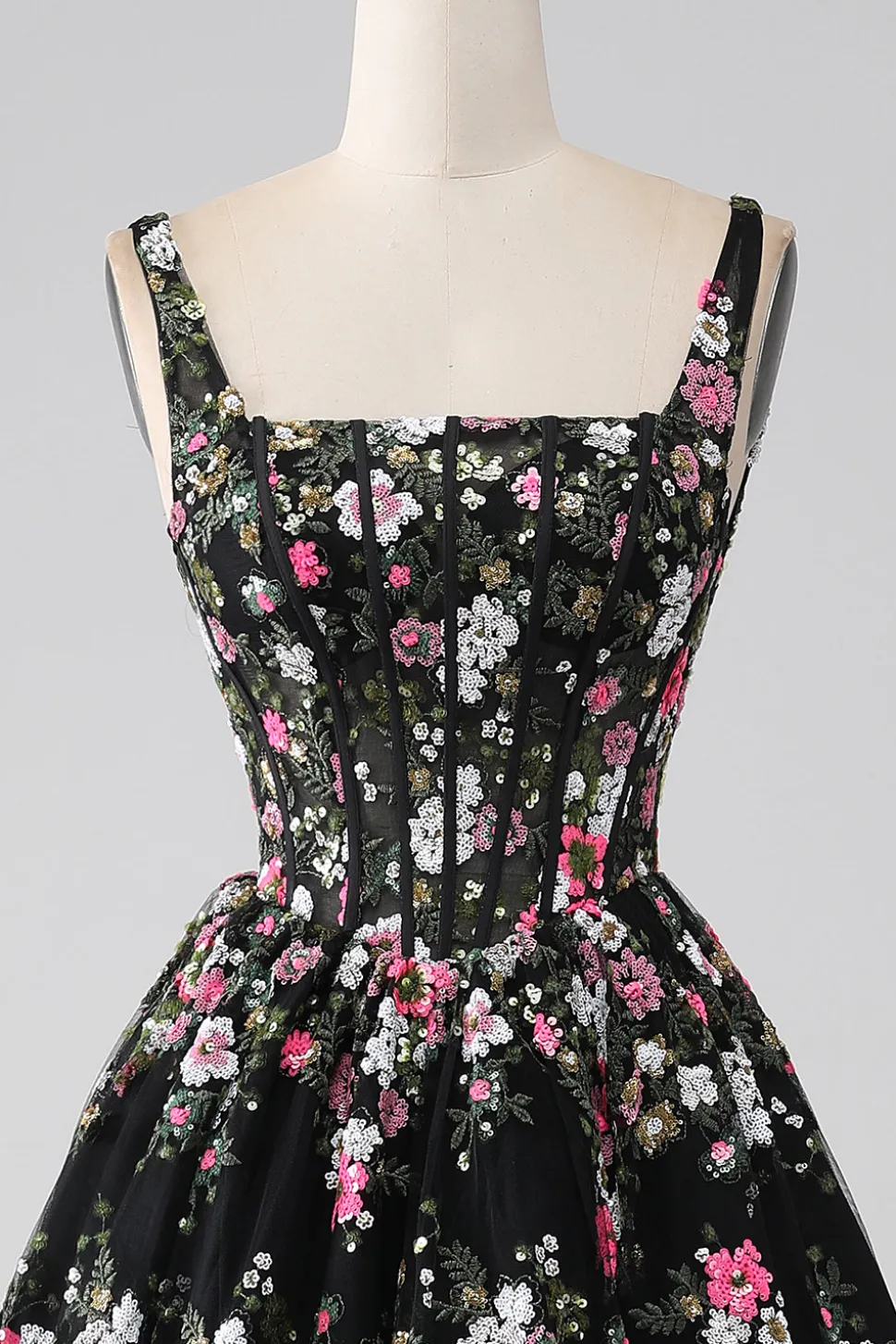 Charmoso A Line Square Neck Preto Corset Prom Dress com Appliques