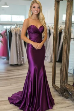 Chic Ameixa Cetim Cetim Querida Bainha Ruched Long Prom Dress
