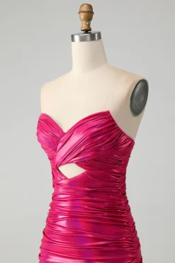 Chic Fuchsia Strapless Keyhole plissado apertado Homecoming Dress