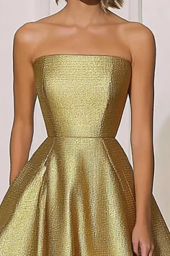Chic Metallic Gold Satin Uma Linha Strapless Vestido de Gala