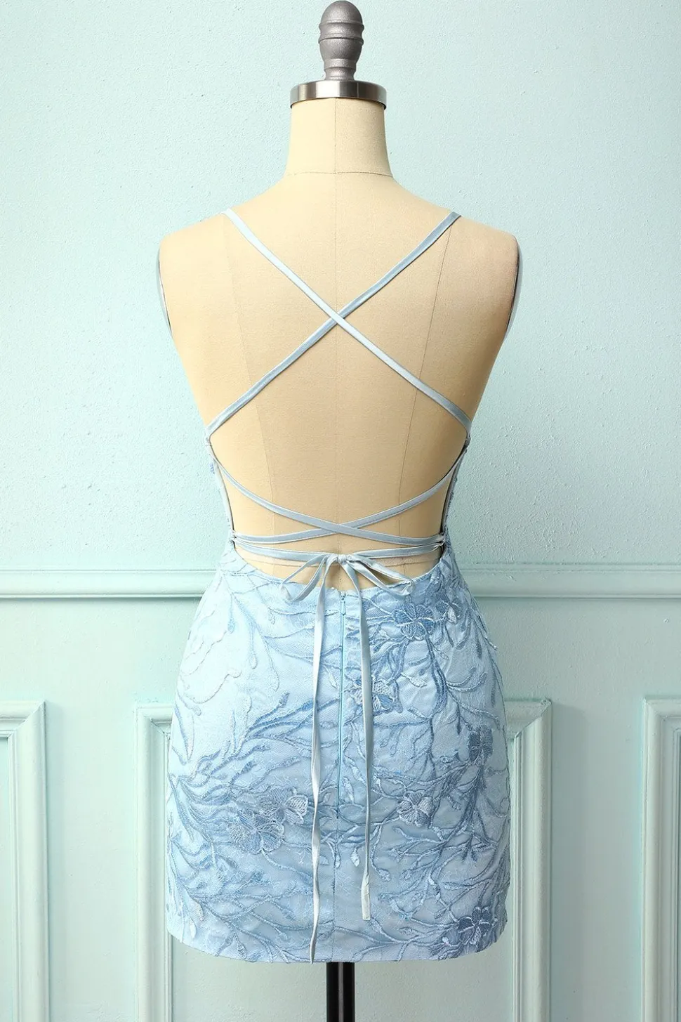 Cintas de espaguete azul céu vestido bodycon