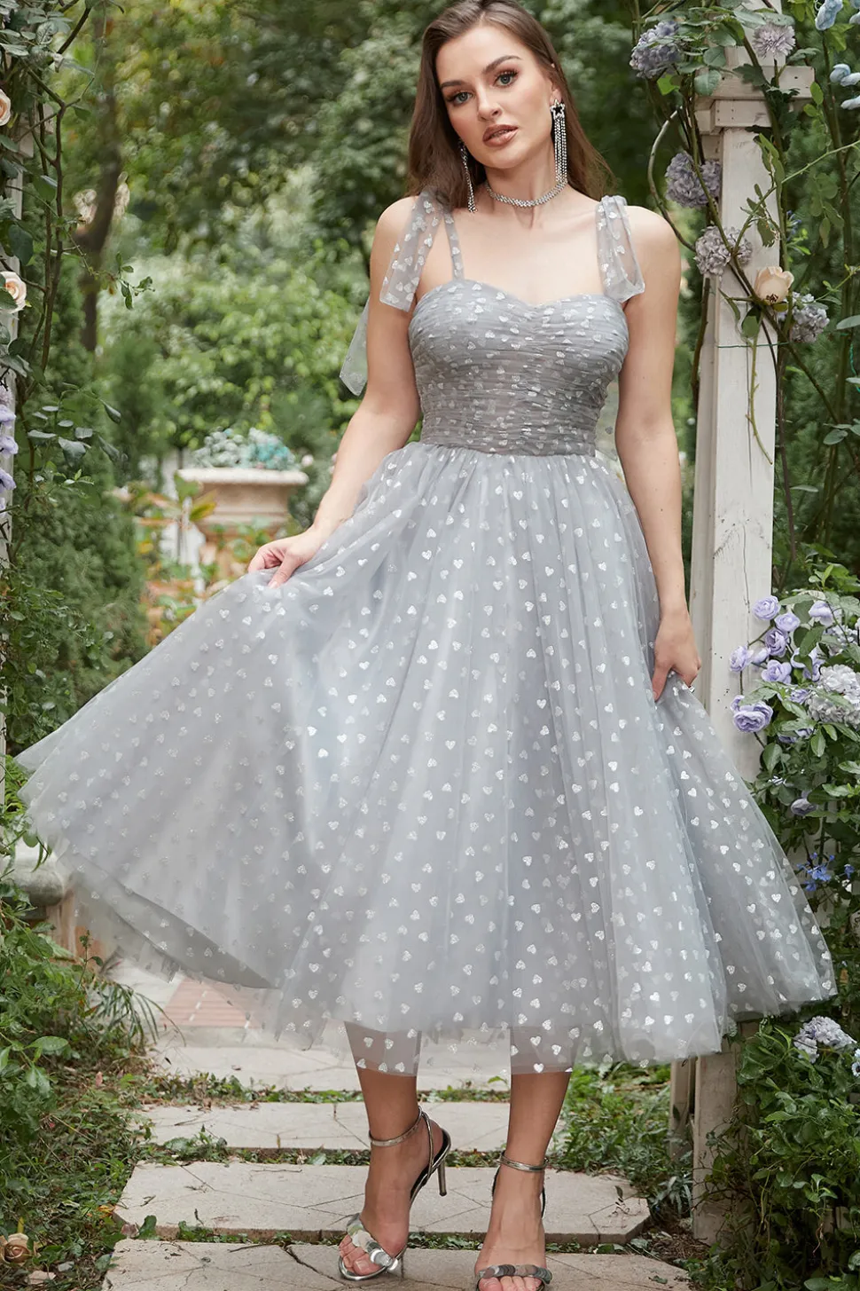 Cintas de espaguete cinza vestido de baile