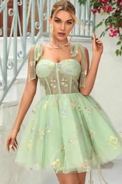Cintas de Espaguete Preto Vestido de Cocktail Apliques