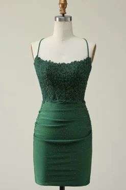 Cintas de Espaguete Verde Escuro Vestido Curto com Apliques