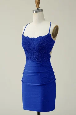 Cintas de Espaguete Vermelho Escuro Vestido Curto Com Apliques
