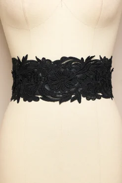 Cinto Elegante com Apliques
