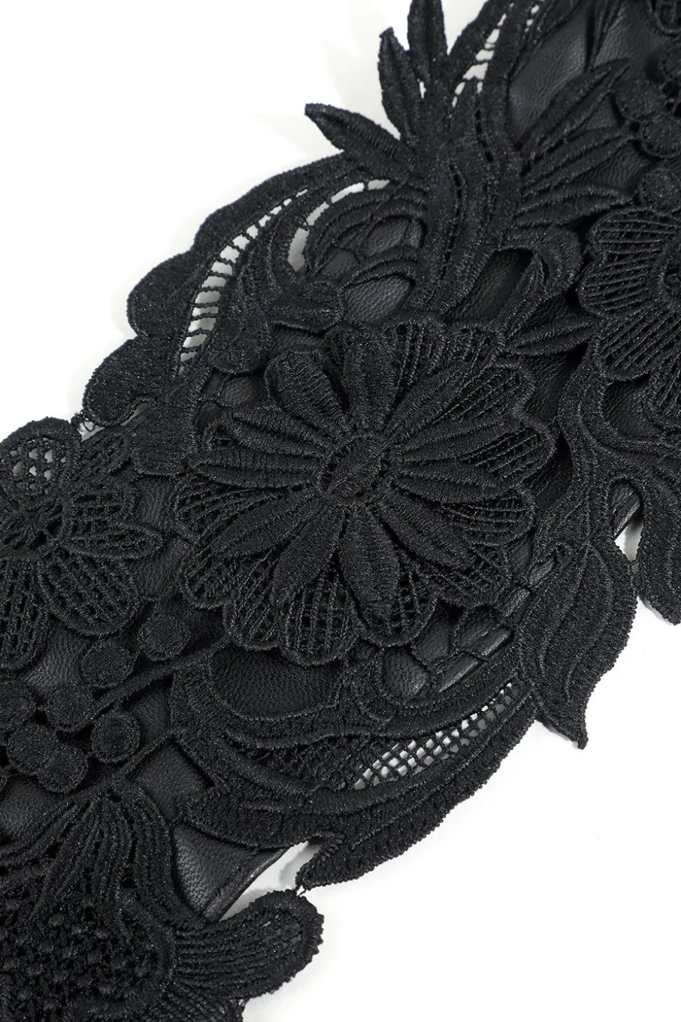 Cinto Elegante com Apliques