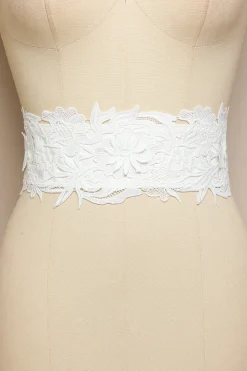 Cinto Elegante com Apliques