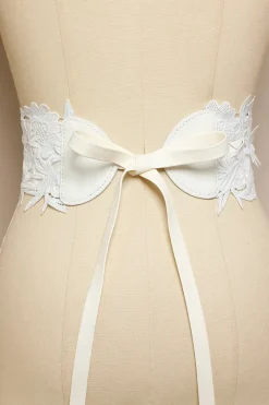 Cinto Elegante com Apliques