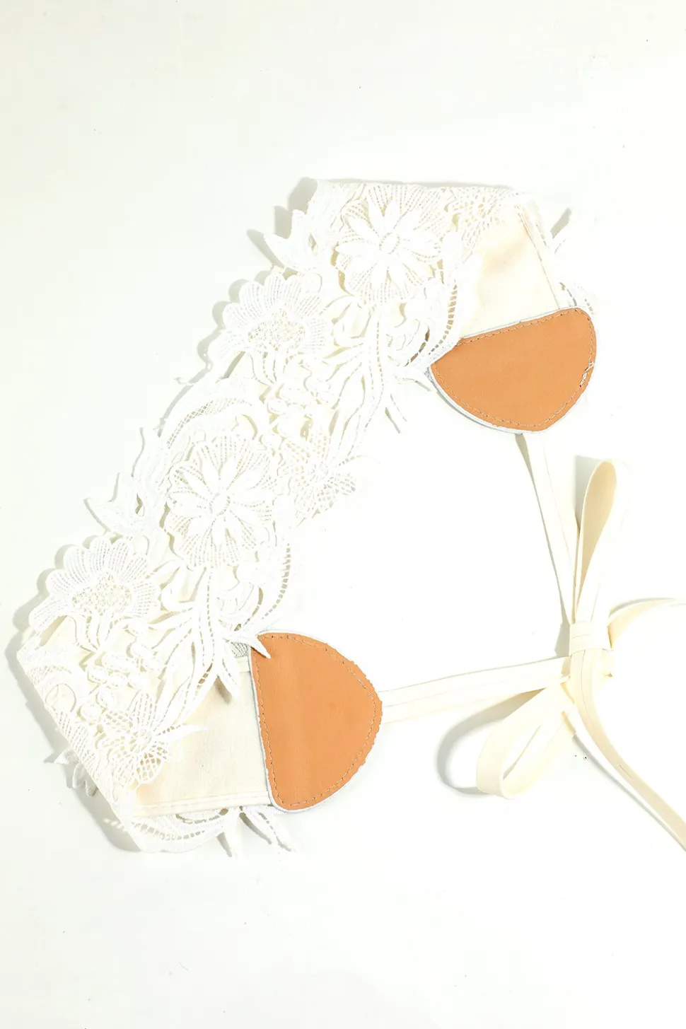 Cinto Elegante com Apliques