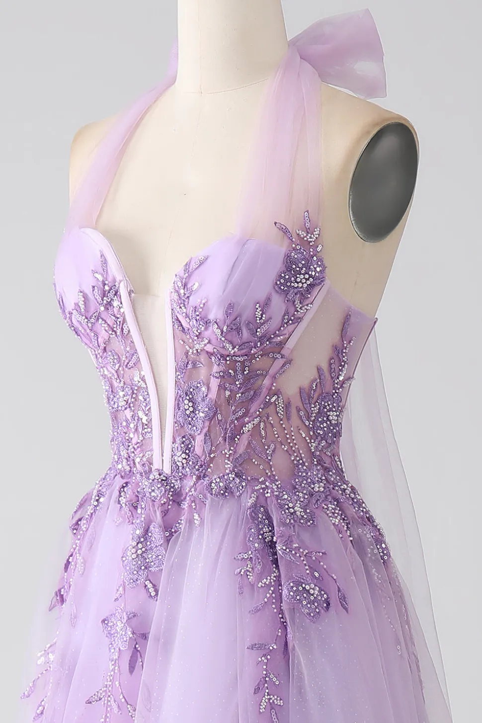 Cinzento roxo A-Line Halter pescoço frisado longo vestido de baile