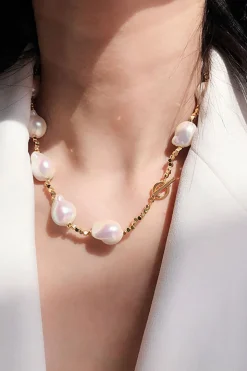 Colar de ouro pérola em forma especial