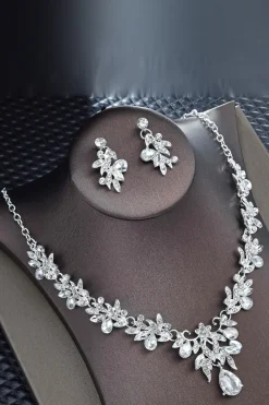 Colar de prata e brincos incrustados com diamante de água & Faux Pearl Jewelry set