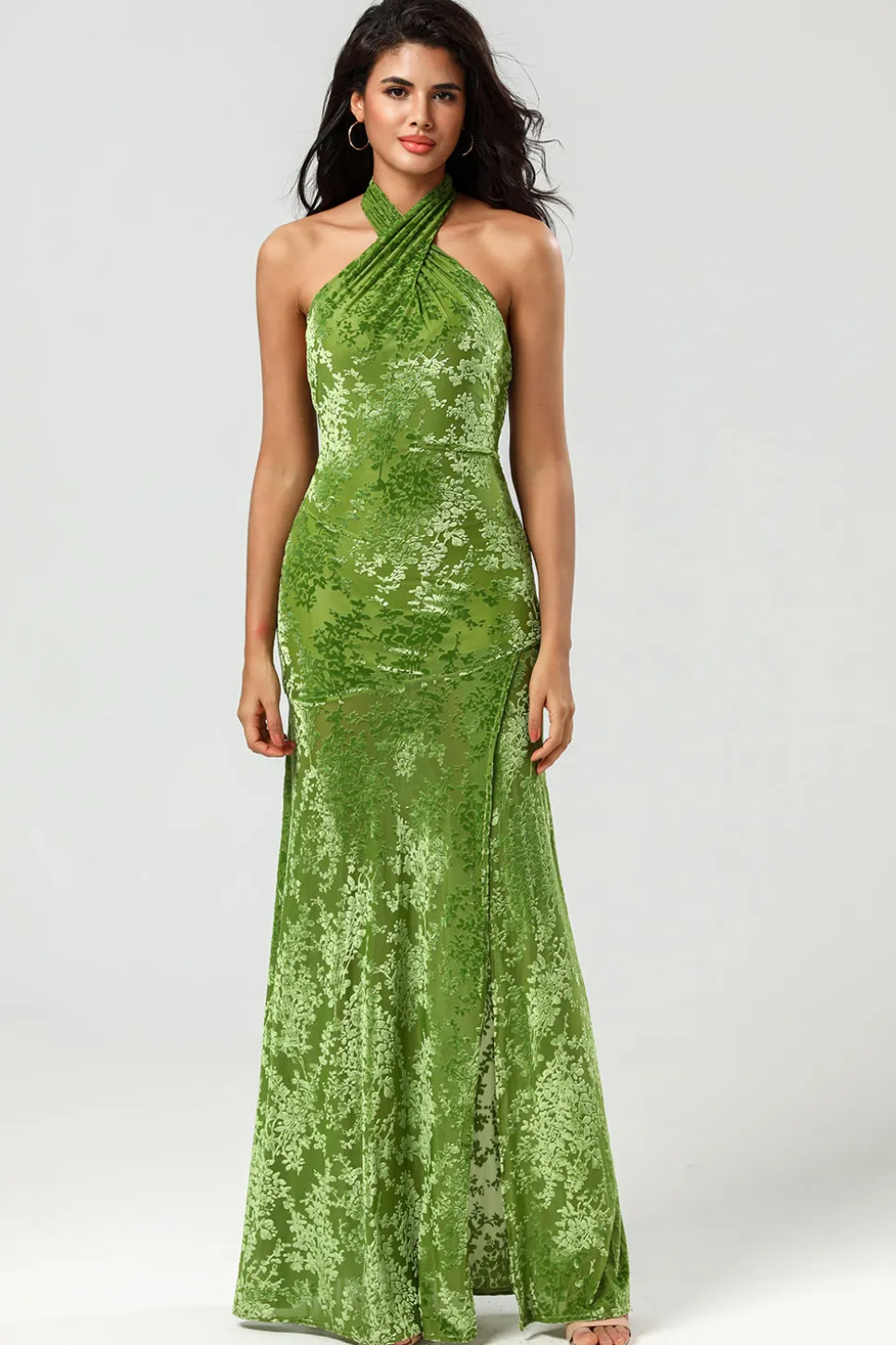 Confiantemente Carismática Sereia Halter Neck Olive Velvet Long Bridesmaid Dress