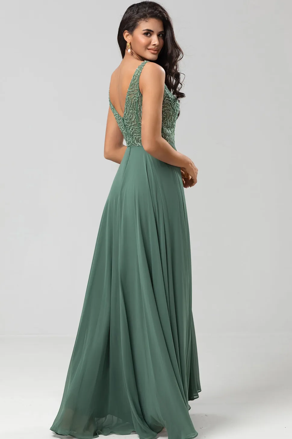 Confiantemente Carismático Uma Linha V Pescoço Eucalipto Vestido Longo Madrinha com Missangas