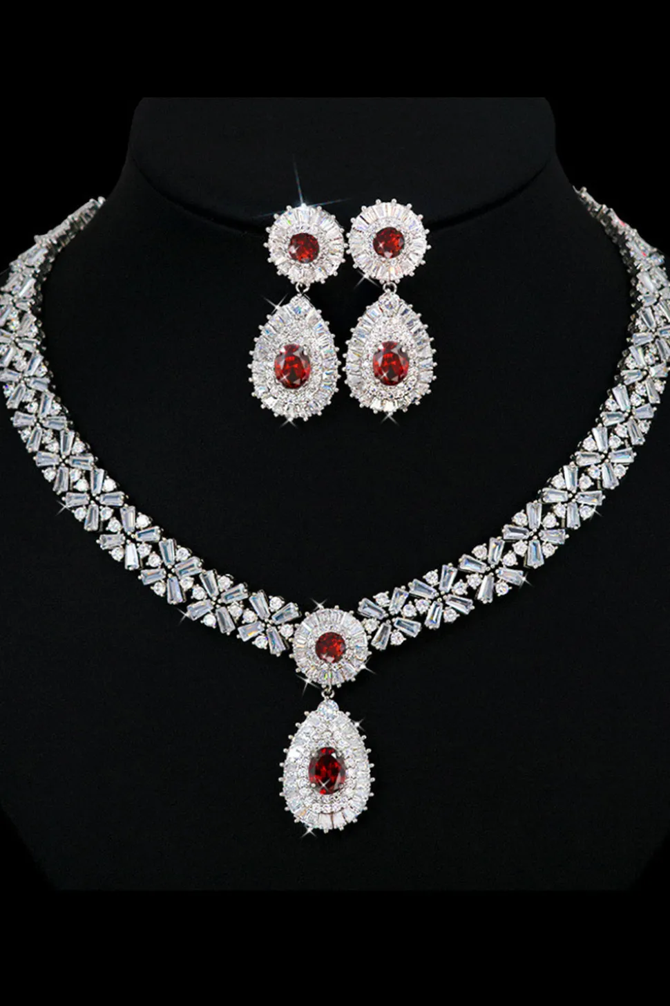 Conjunto de joias de colar de cristal azul real