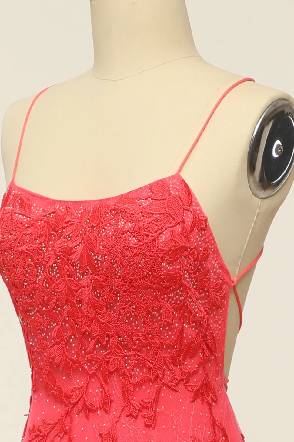 Coral Backless Long Prom Dress com Apliques