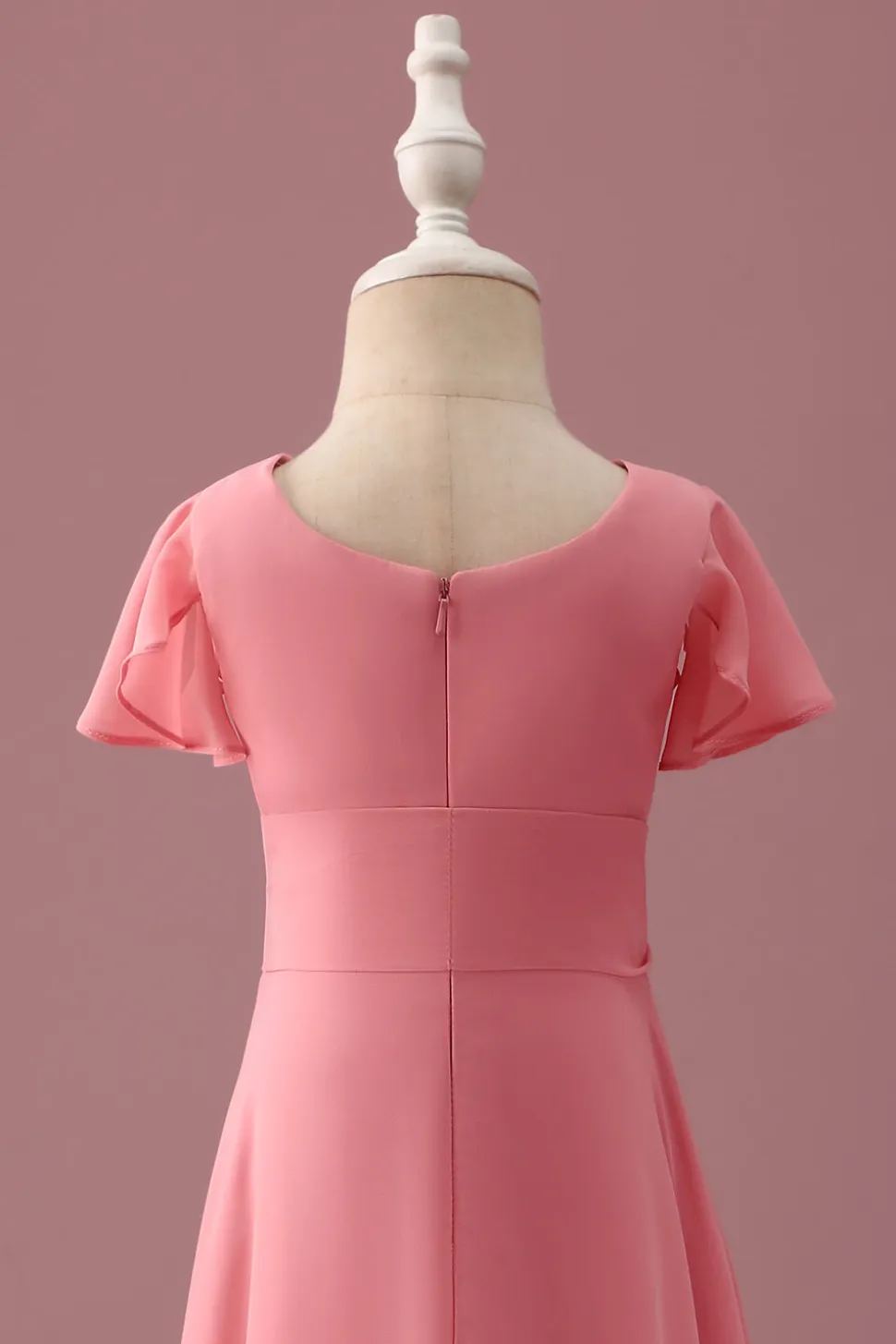 Coral Chiffon mangas curtas uma linha vestido de dama de honra júnior com Bowknot