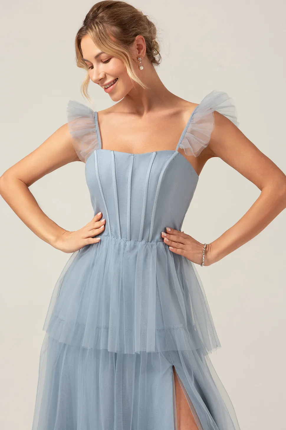 Correias Destacáveis Uma Linha Tiered Long Dusty Vestido Azul Madrinha
