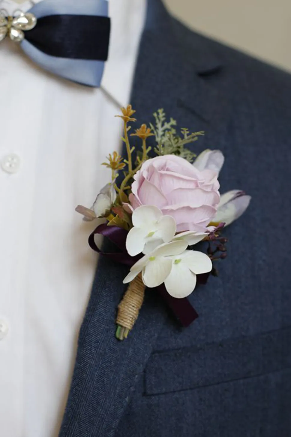 Corsage de pulso de baile de damasco e Boutonniere masculino para casamento
