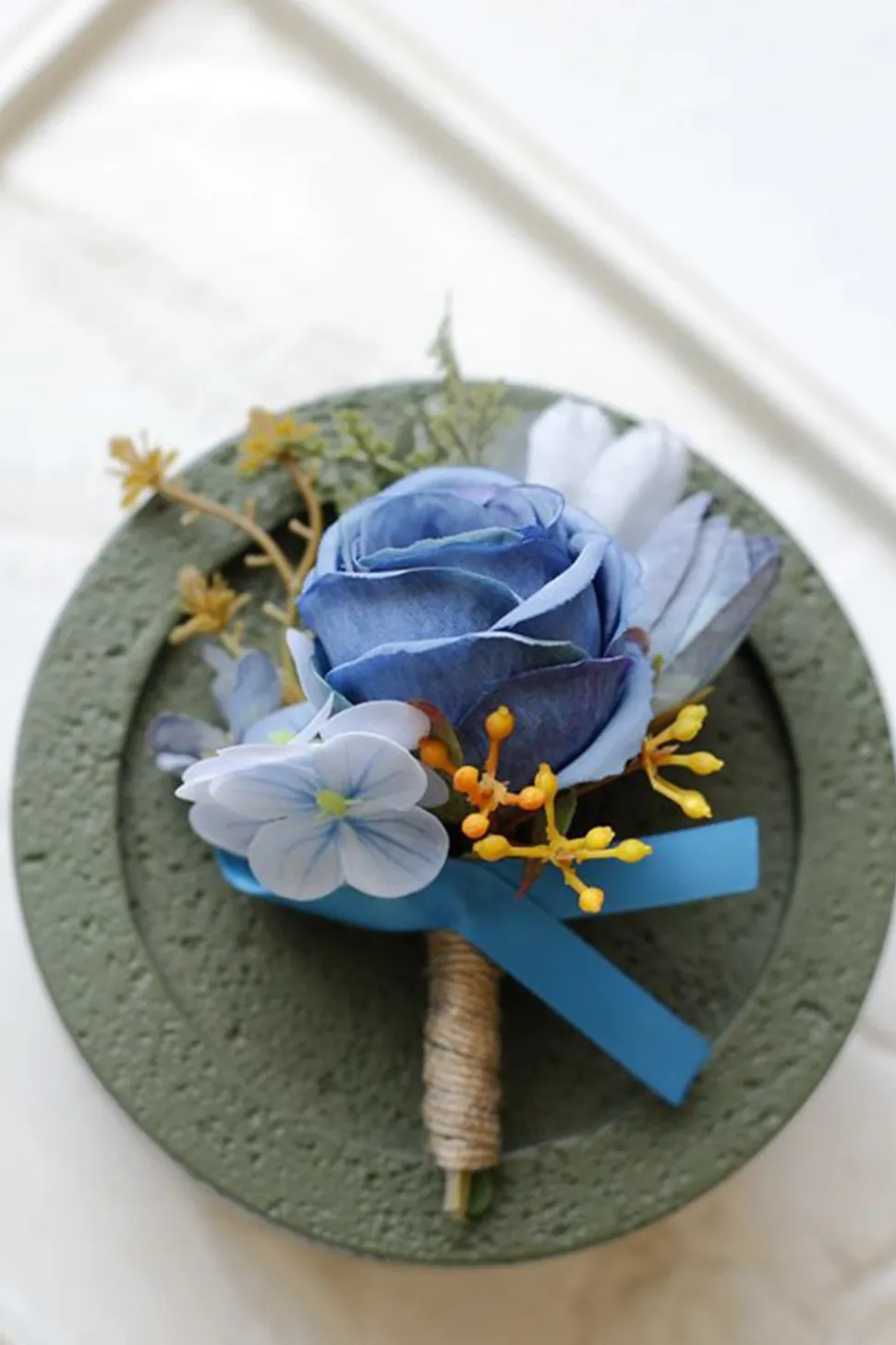 Corsage de pulso de baile de damasco e Boutonniere masculino para casamento