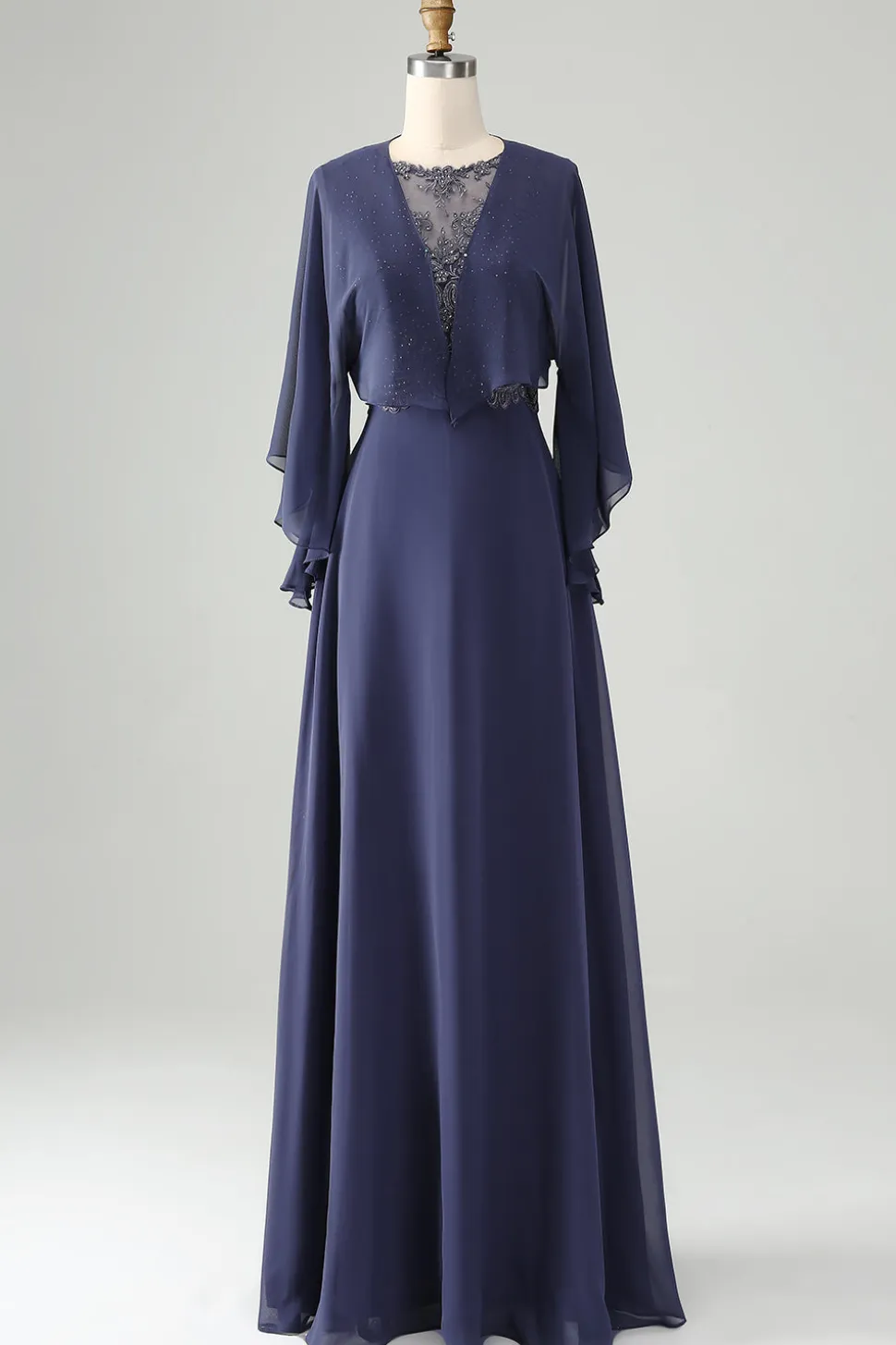 Crepúsculo brilhante uma linha frisada mãe de vestido de noiva com xaile