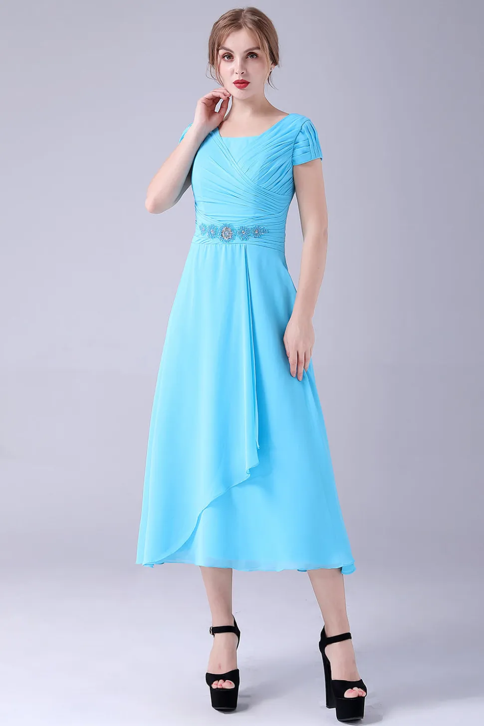 Céu Azul A-Line Pescoço Quadrado Mãe Do Vestido De Noiva Com Plissado