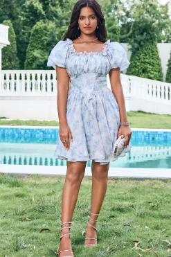 Céu Azul Uma Linha Pescoço Quadrado Print Floral Ruffle Short Homecoming Dress com mangas puff