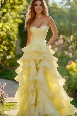 Daffodil A-Line Chiffon Querida babado vestido longo baile