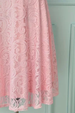 Dama de honra rosa do laço