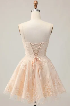 Damasco Uma Linha Esparguete Correias Vestido Curto Homecoming Floral com Apliques