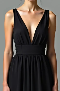 Deep V-Neck A-Line Chiffon Tea Length Vestido Preto Pequeno com Costas Abertas