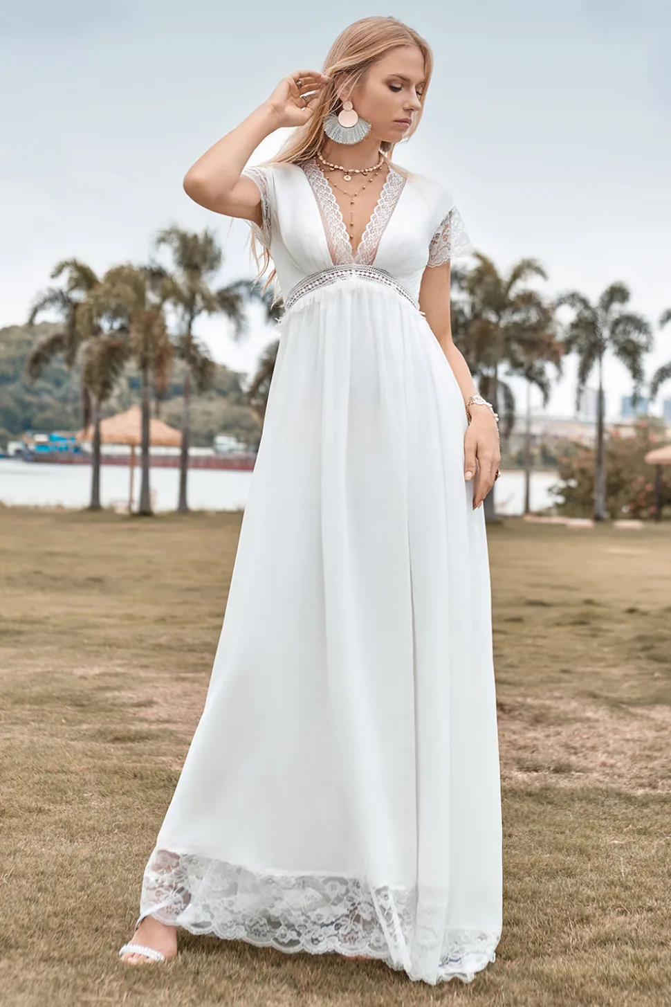 Deep V-neck simples Boho vestido de noiva com fenda