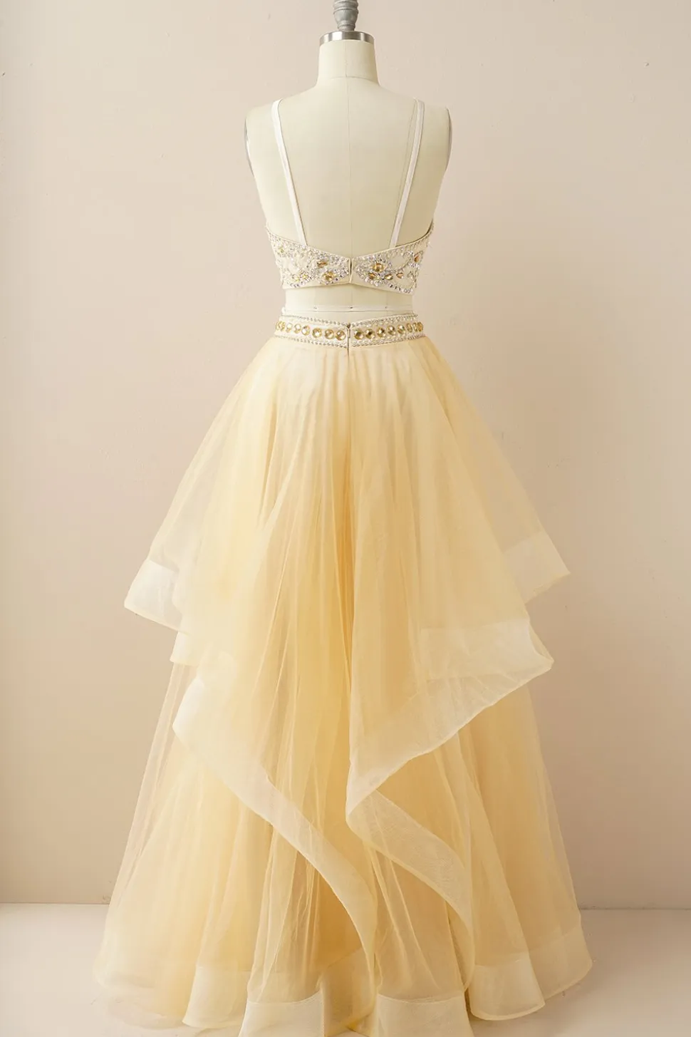 Duas peças Halter Beaded Vestido de baile