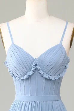 Dusty azul estampado espartilho espaguete alças longo vestido de dama de honra com cruz criss para trás
