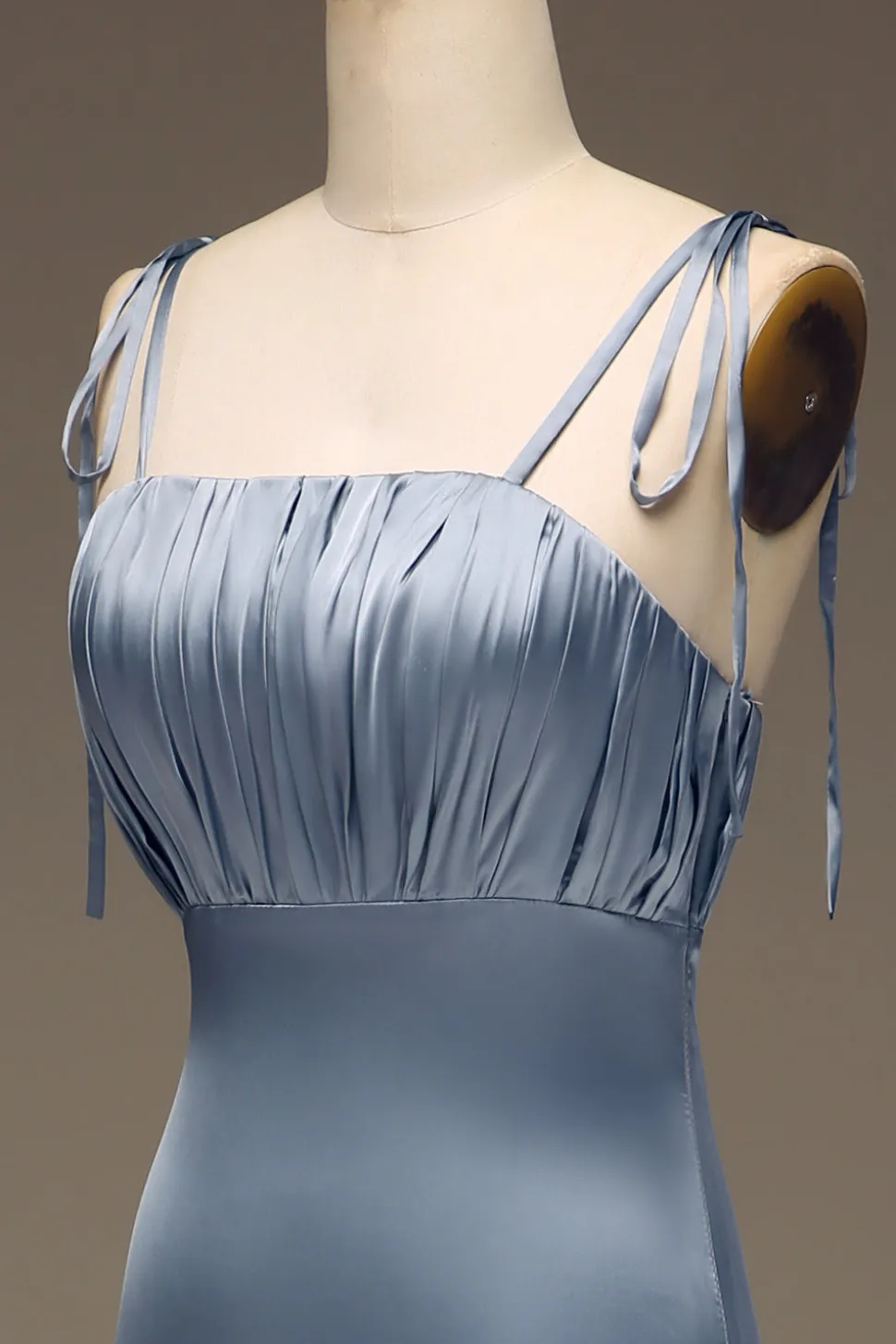 Dusty Blue Espaghetti Correias Bainha Cetim Vestido de Dama de Honra plissado
