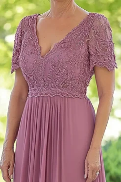 Dusty Rose Chiffon Uma Linha V Neck Lace Mãe do Vestido da Noiva com Mangas Curtas