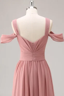 Dusty Rose Cold Shoulder Chiffon Ruched vestido longo da dama de honra com fenda