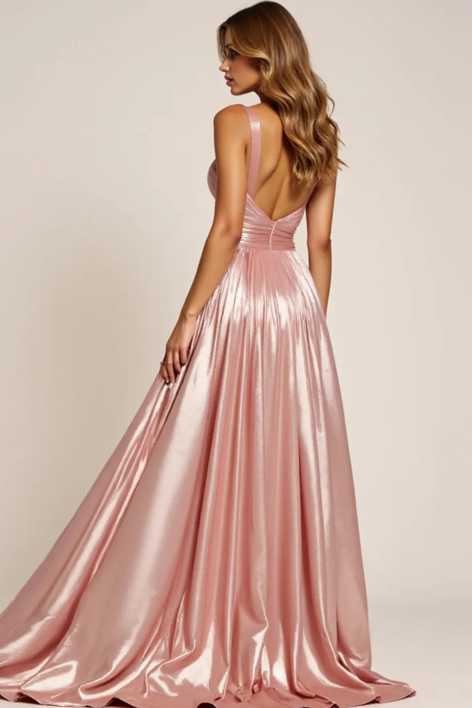 Dusty Rose Uma Linha Deep V-Neck plissado Vestido de Baile de Cetim Metálico