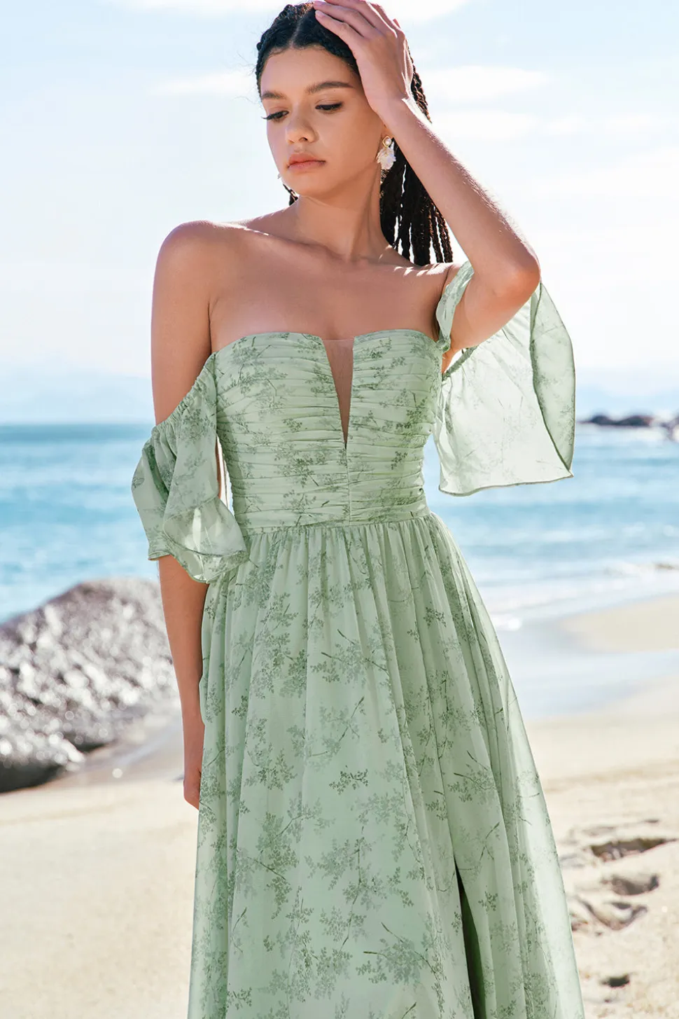 Dusty Sage A-Line Off Shoulder Print vestido longo dama de honra com fenda