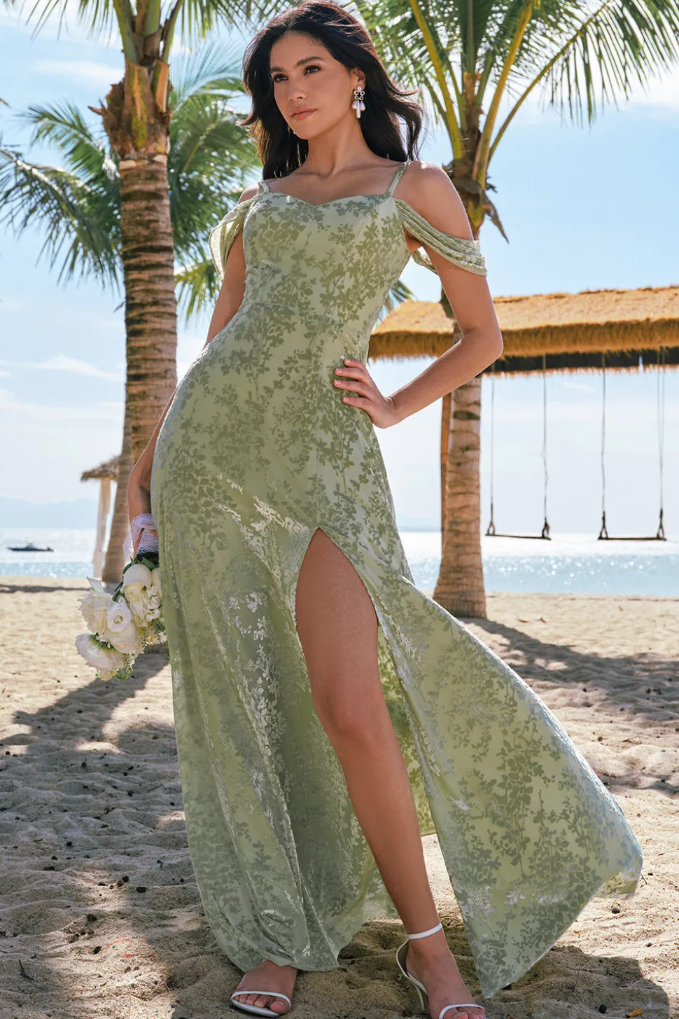 Dusty Sage Cold Shoulder A-Line Jacquard vestido longo dama de honra com fenda