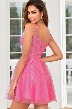 Elegante A Line Spaghetti Straps Rosa Short Homecoming Dress com Appliques