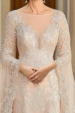 Elegante bege uma linha Flutter manga mãe de vestido de noiva com apliques de renda