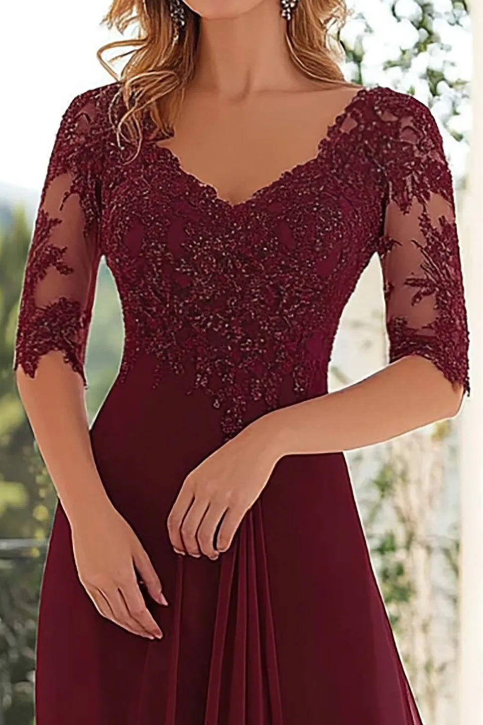 Elegante Borgonha Uma Linha V Pescoço Chiffon Longa Mãe Do Vestido Da Noiva com Apliques de Renda