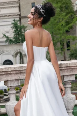 Elegante branco uma linha sem alças plissado varredura trem espartilho vestido de noiva com fenda