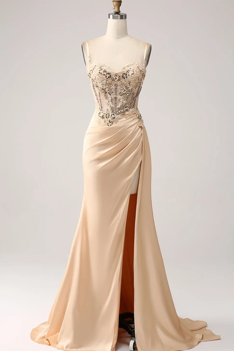 Elegante champanhe sereia plissado vestido de baile de formatura de cetim com apliques