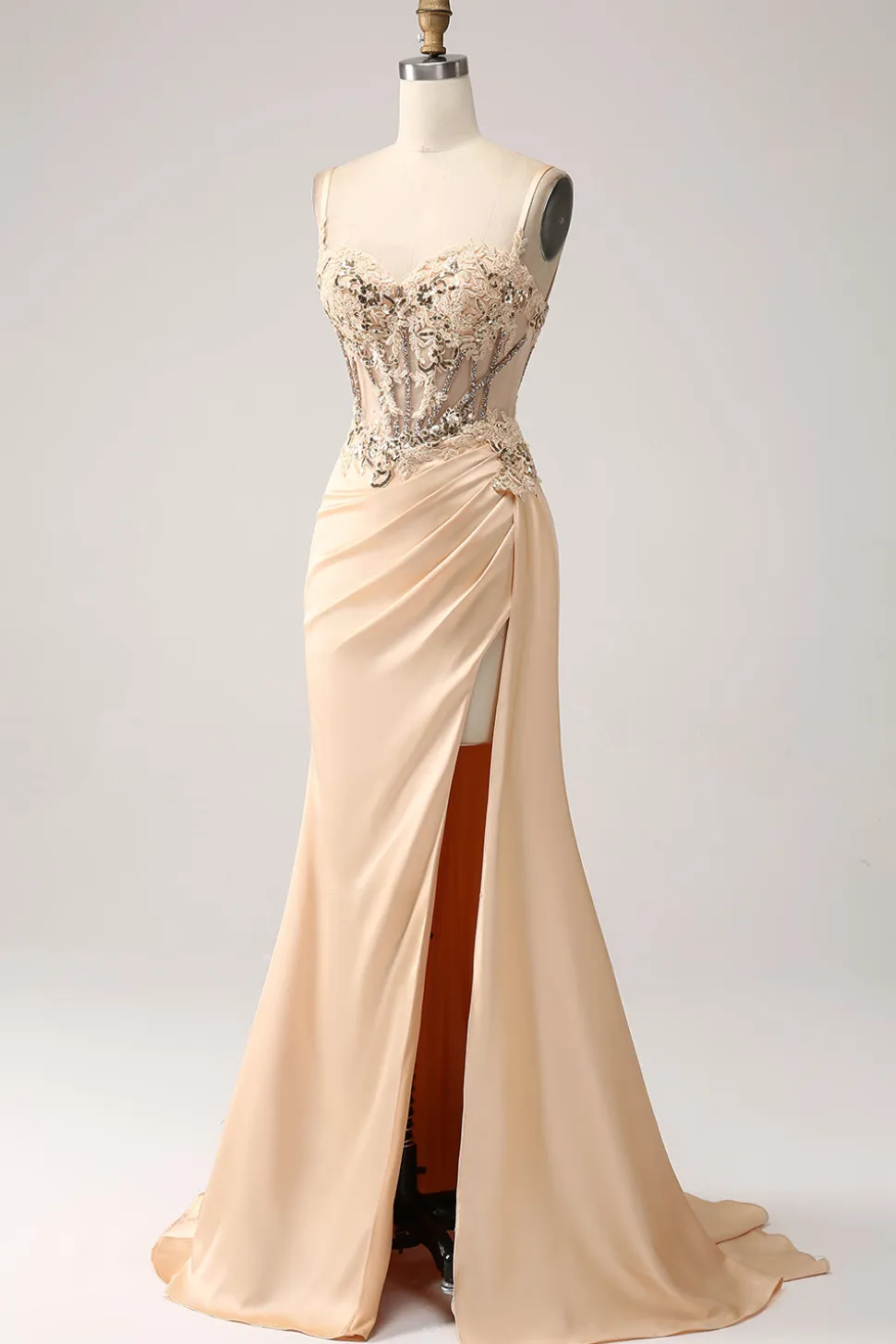 Elegante champanhe sereia plissado vestido de baile de formatura de cetim com apliques